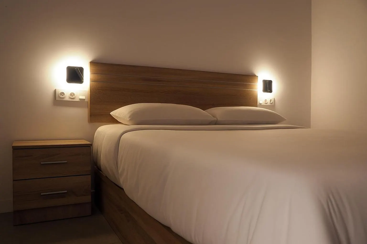 Apartamento A 5 Min Caminando De La Estacion De Bus Y Tren Maria Zambrano 马拉加 公寓
