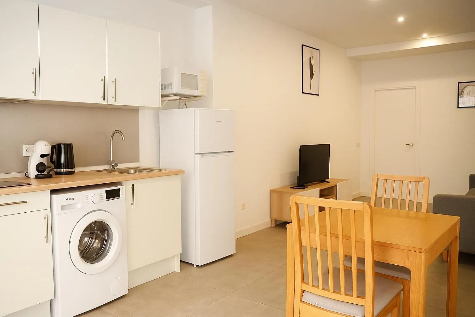 Apartamento A 5 Min Caminando De La Estacion De Bus Y Tren Maria Zambrano 马拉加